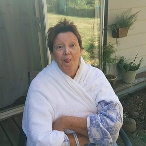 Meet your Posher, Debra